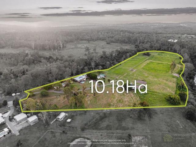 Cottage for sale in Tamborine, Queensland