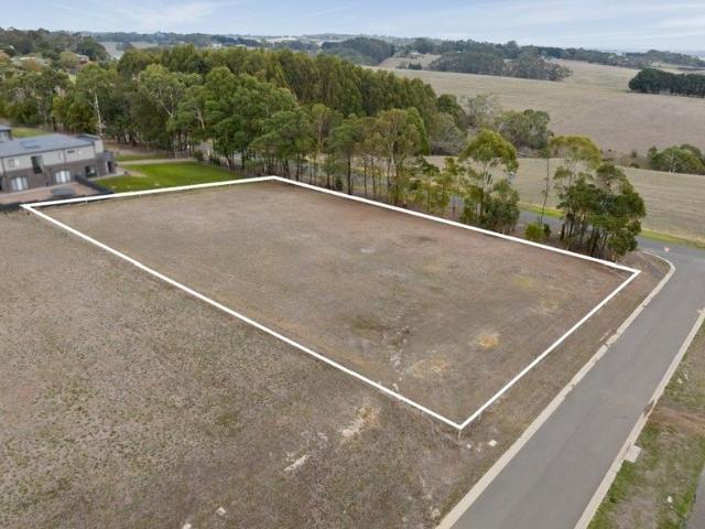 Land for sale in Elliminyt, Victoria