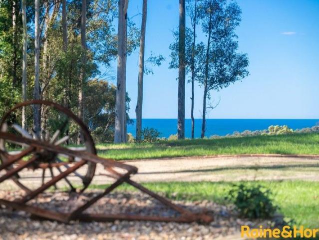 Cottage for sale in Malua Bay, New South Wales