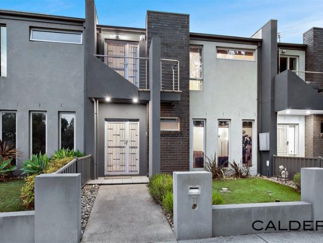 House for sale in Tenterfield, Melbourne