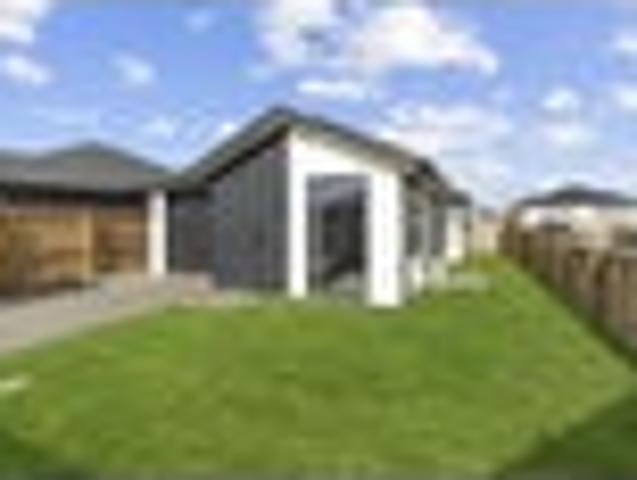 House for sale in Chaslands, Canterbury