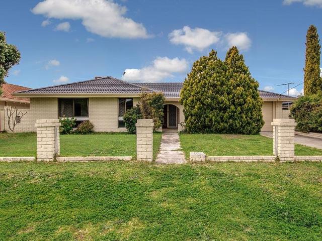 House for rent in Careeba Precinct, Rockingham