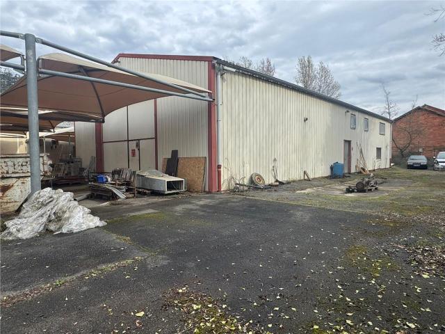 Local Commercial vente à Villefranche-sur-Saône, Rhône