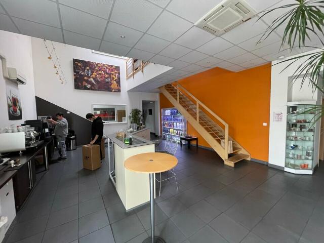 Local Commercial vente à Thann-Guebwiller, Issenheim
