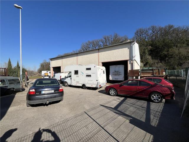 Local Commercial vente à Villefranche-sur-Saône, Rhône