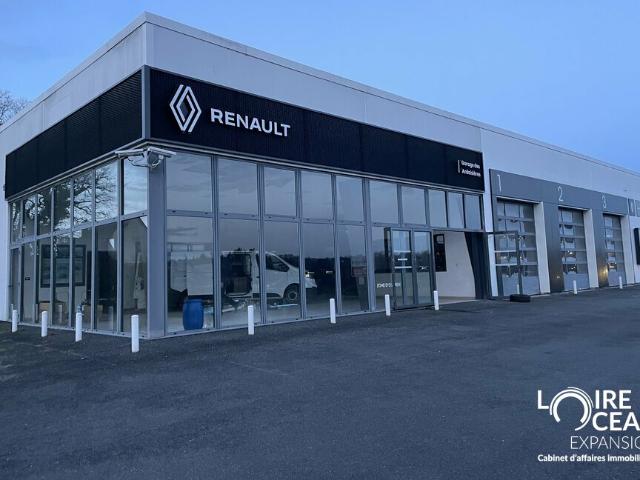 Local Commercial vente à Segré, Candé
