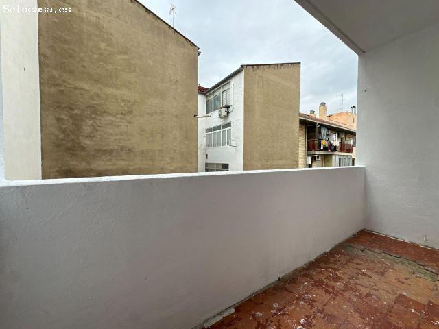 Piso en venta en Delicias, Zaragoza