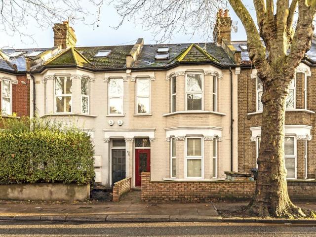 Apartment for rent in London Borough of Ealing, Greater London