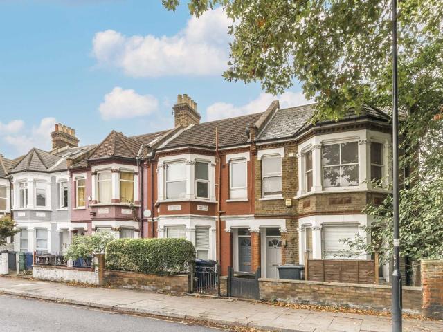 Apartment for rent in London Borough of Ealing, Greater London
