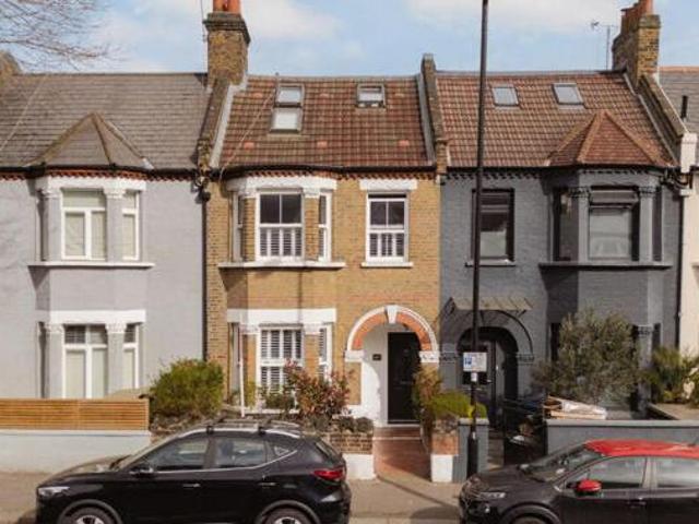 House for sale in Lyons, Greater London