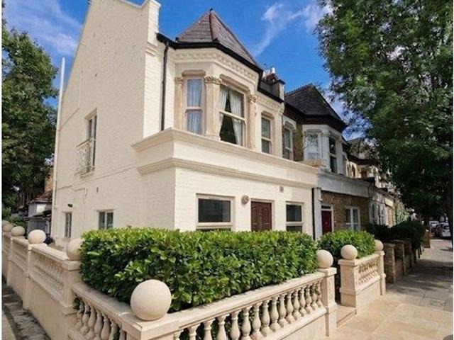 Apartment for rent in London Borough of Ealing, Greater London