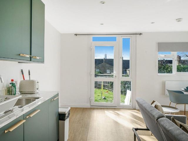 Apartment for rent in Harlesden, Greater London