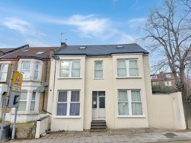Studio for rent in Harlesden, Greater London
