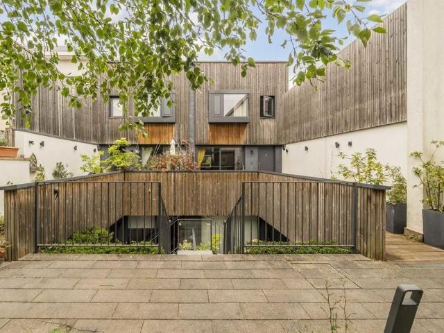 Apartment for rent in London Borough of Ealing, Greater London