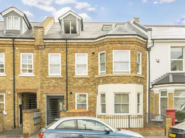 Apartment for rent in London Borough of Ealing, Greater London