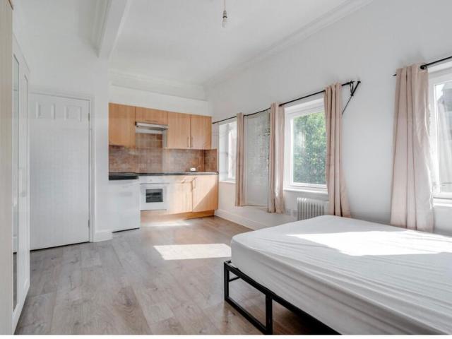 Apartment for rent in Kilburn, Greater London