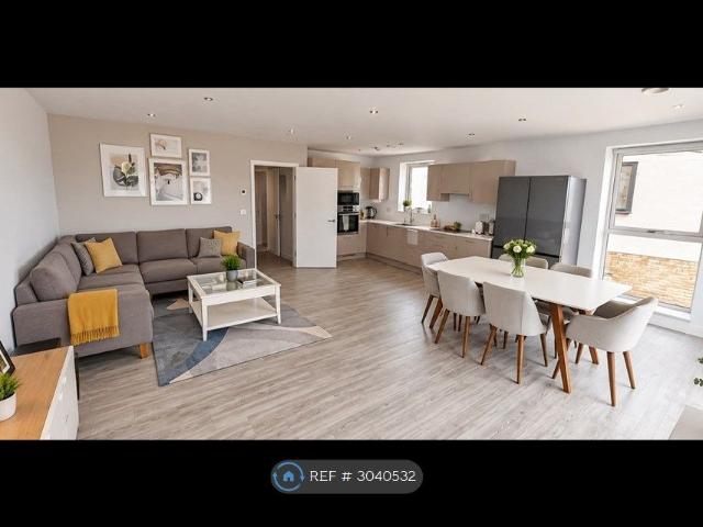 Room for rent in London Borough of Ealing, Greater London