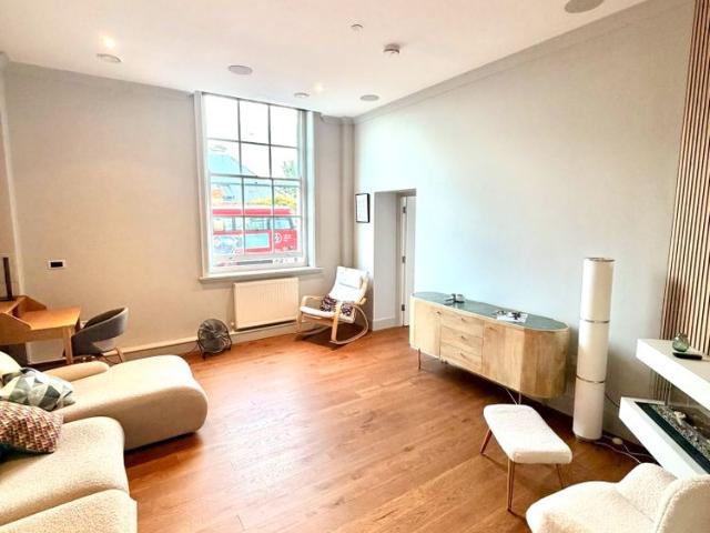 Apartment for rent in London Borough of Ealing, Greater London