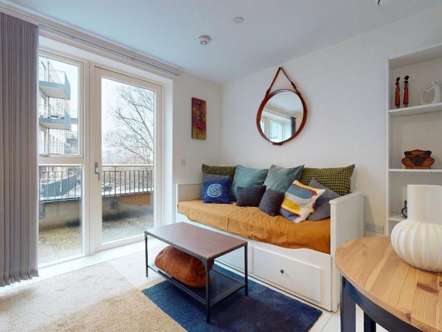 Apartment for rent in London Borough of Ealing, Greater London
