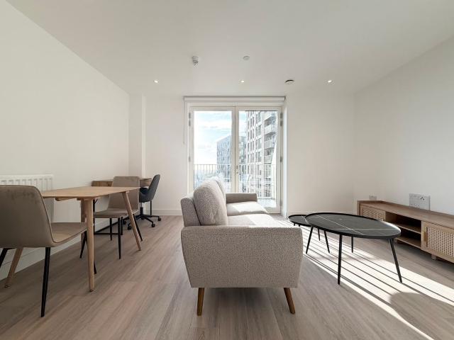 Studio for rent in London Borough of Ealing, Greater London