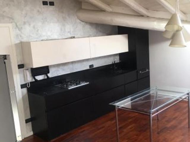 Appartamento in affitto a Almenno San Salvatore, Lombardia