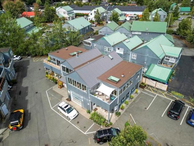 Commercial for sale in Courtenay, British Columbia