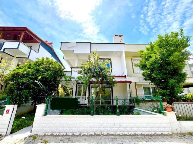 Edremit içerisinde satılık Villa