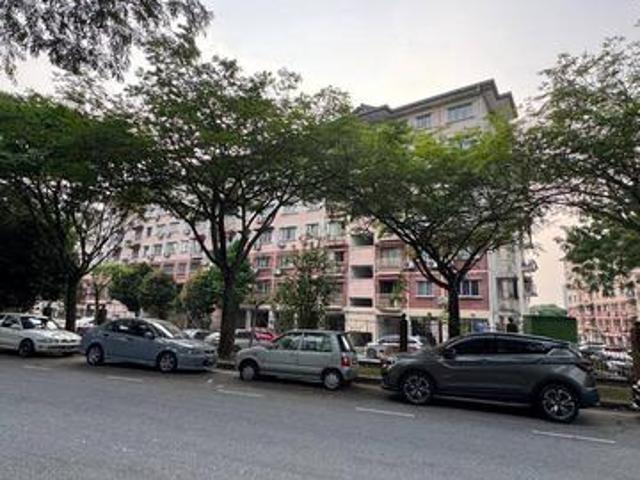 Apartment for sale in Petaling, Damansara Damai