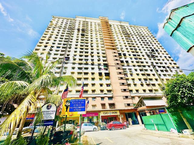 Apartment for sale in Petaling, Damansara Damai