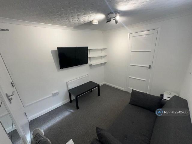 House for rent in London Borough of Southwark, Greater London
