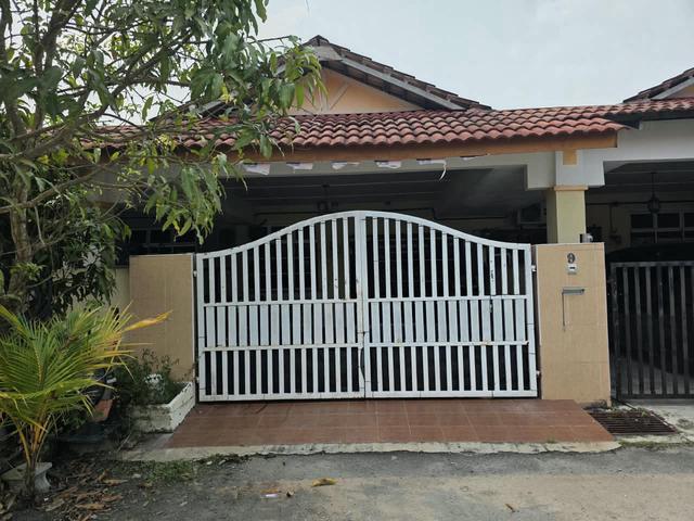 Terraced House for sale in Kuantan