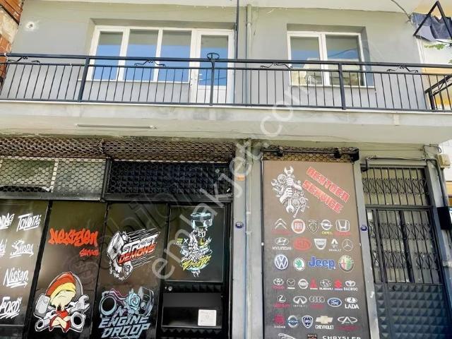 Bayrakli, İzmir içerisinde kiralık mülk