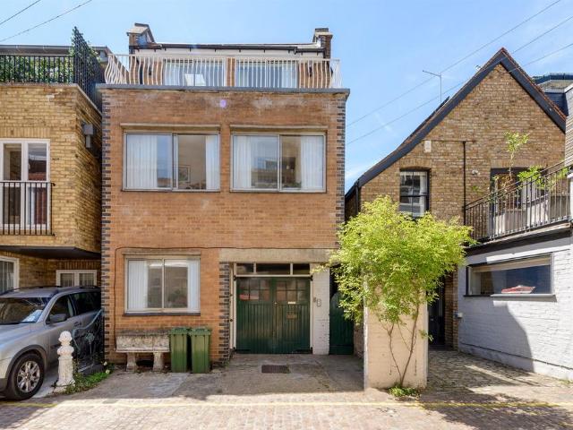 House for rent in Kensington, Greater London