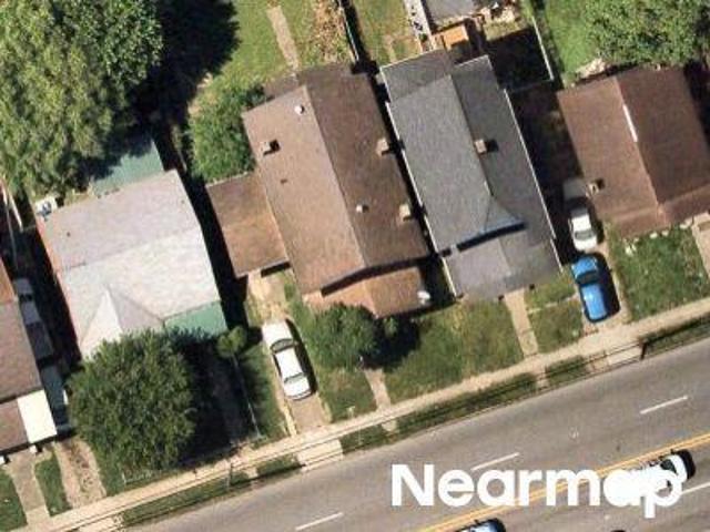 House for sale in Huntington