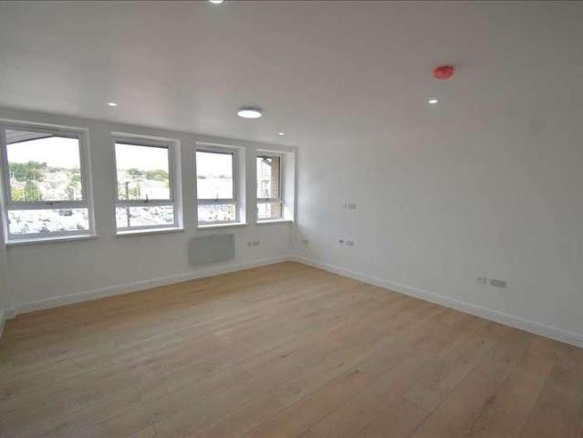 Studio for rent in Brooklands, Dartford