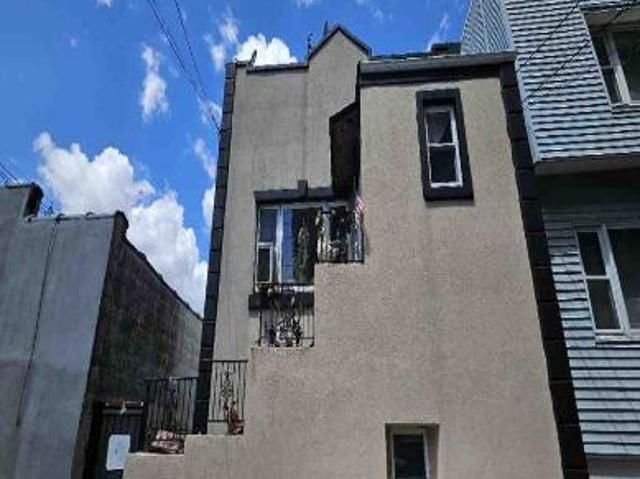 House for sale in West New York, New Jersey