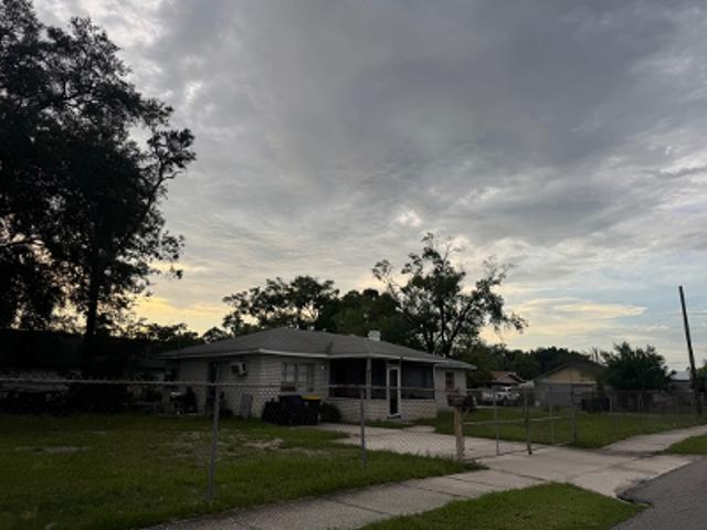 House for sale in Auburndale, Florida