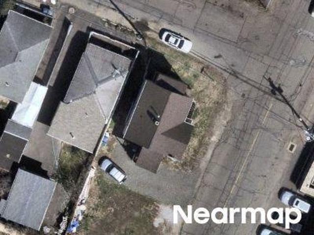 House for sale in Bridgeport
