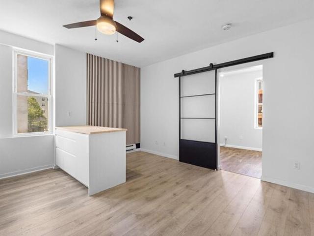 Condo for sale in Hudson, New Jersey