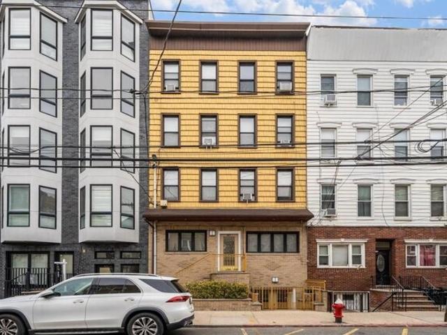House for sale in Hudson, New Jersey