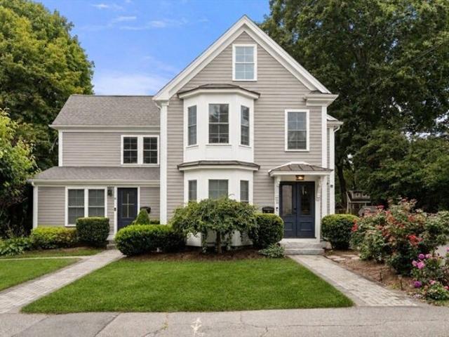 Condo for sale in Medfield, Massachusetts