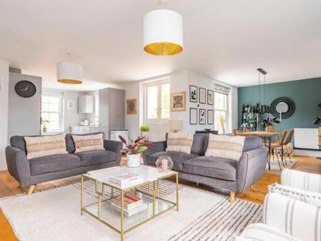 House for sale in Littlecote, West Sussex