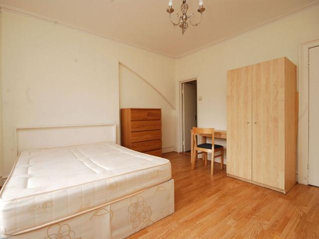 Studio for rent in Belsize Park, Greater London