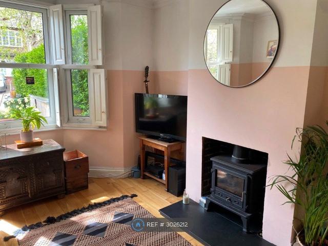 House for rent in London Borough of Lewisham, Bell Green