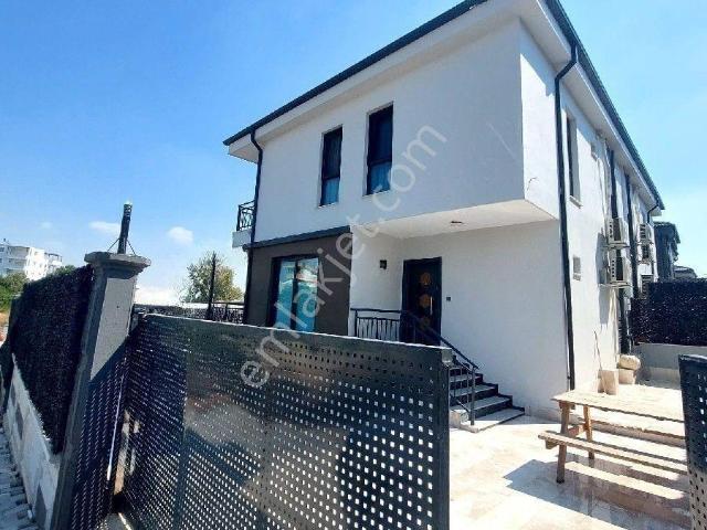 Sariçam, Adana içerisinde satılık Villa