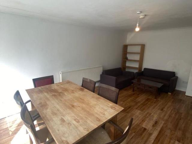 Apartment for rent in Cheylesmore, West Midlands
