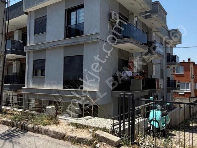 Buca, İzmir içerisinde kiralık mülk