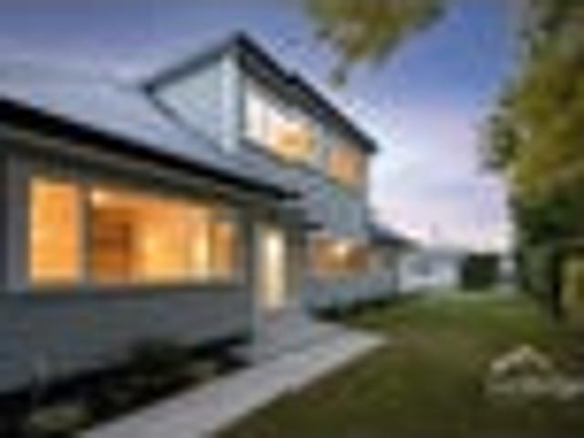 House for sale in Chaslands, Canterbury