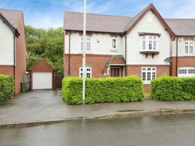 House for sale in Lower Farm Estates, Nuneaton and Bedworth