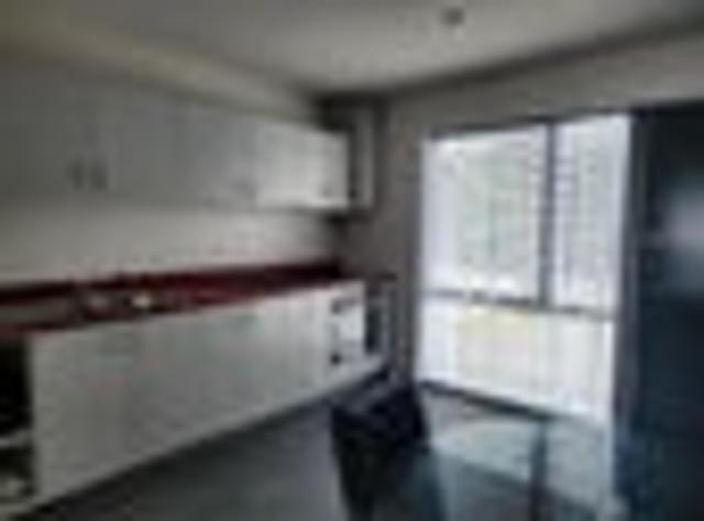 Apartment for rent in Addington, Canterbury